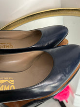 Load image into Gallery viewer, FERRAGAMO