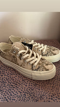 Load image into Gallery viewer, CONVERSE - NEW IN