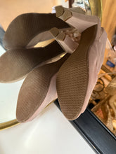 Load image into Gallery viewer, CARVELA