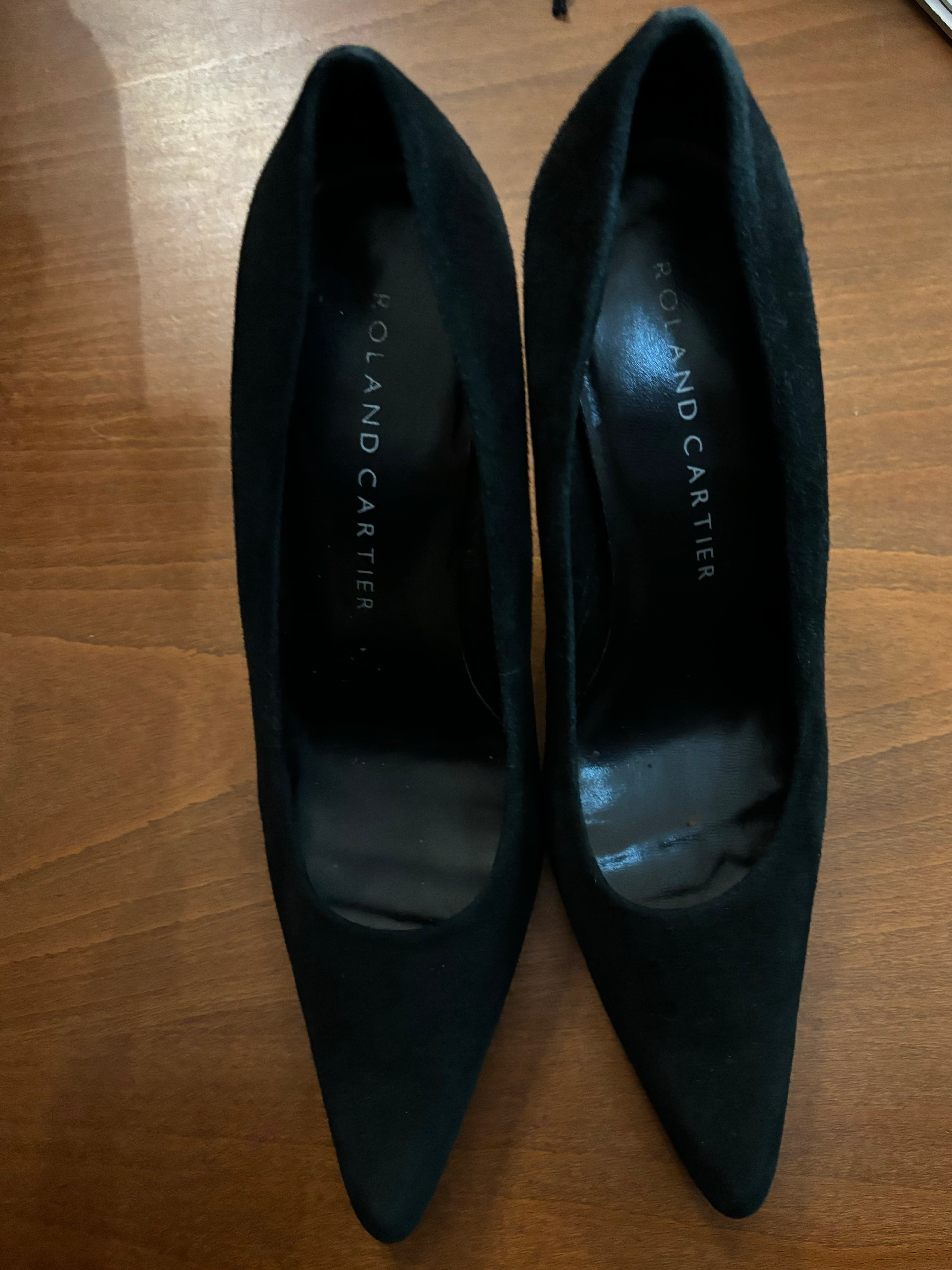 Roland cartier hot sale flat shoes