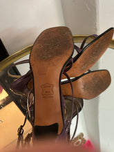 Load image into Gallery viewer, STUART WEITZMAN