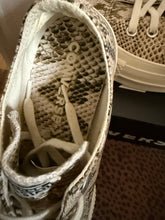 Load image into Gallery viewer, CONVERSE - NEW IN