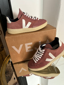 VEJA - NEW LOWER PRICE