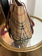 Load image into Gallery viewer, BURBERRY - NEW IN