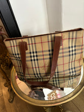 Load image into Gallery viewer, BURBERRY - NEW IN